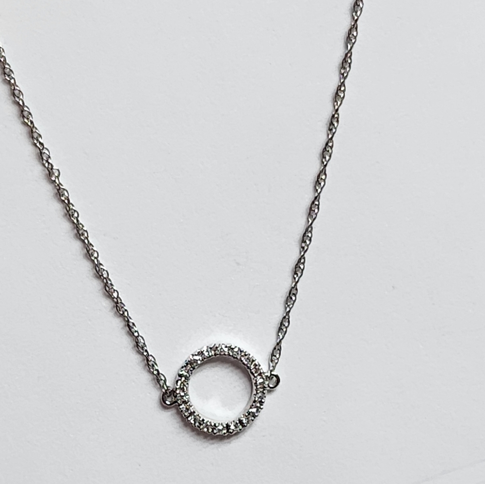 14k White gold Diamond sparkling circle necklace